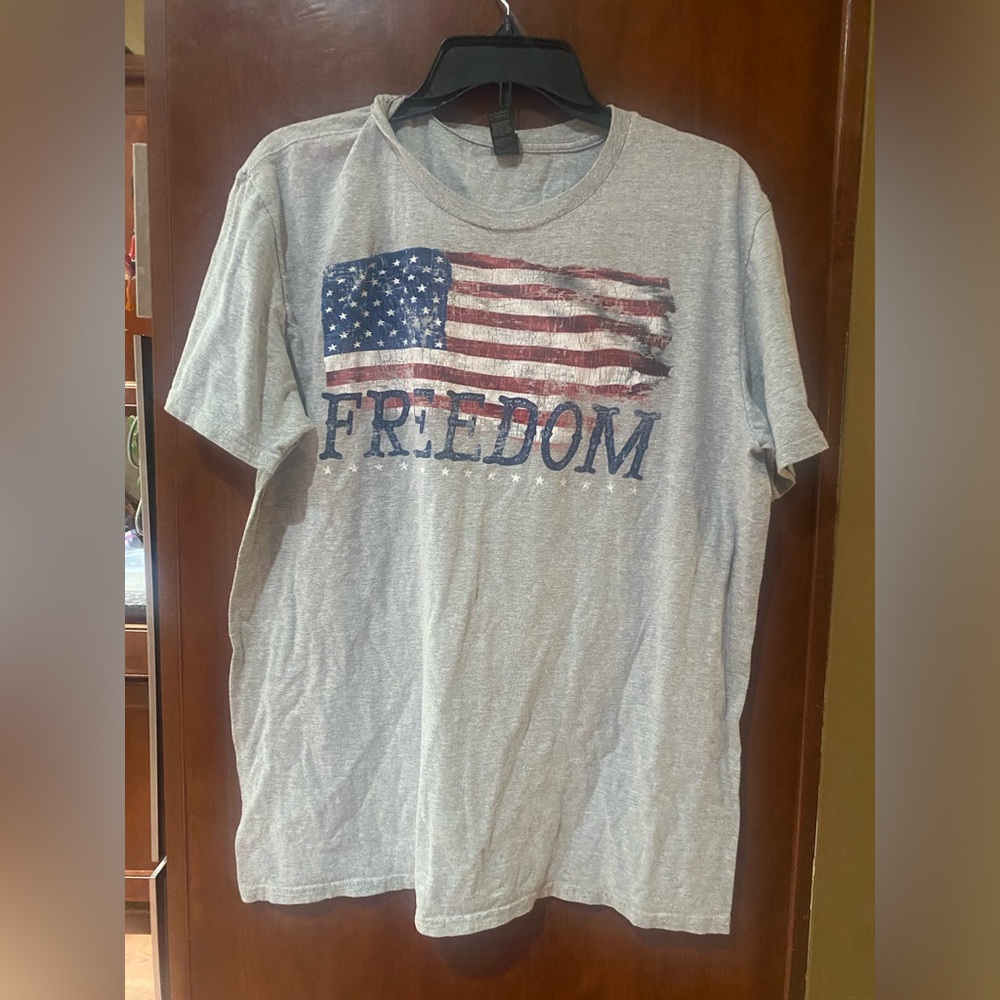 Anvil Light Gray Tee with Distressed American Flag and FREEDOM Graphic